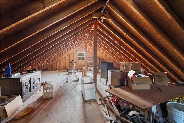 31212 E Webster Road, Grain Valley, MO 64029