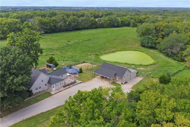 31212 E Webster Road, Grain Valley, MO 64029