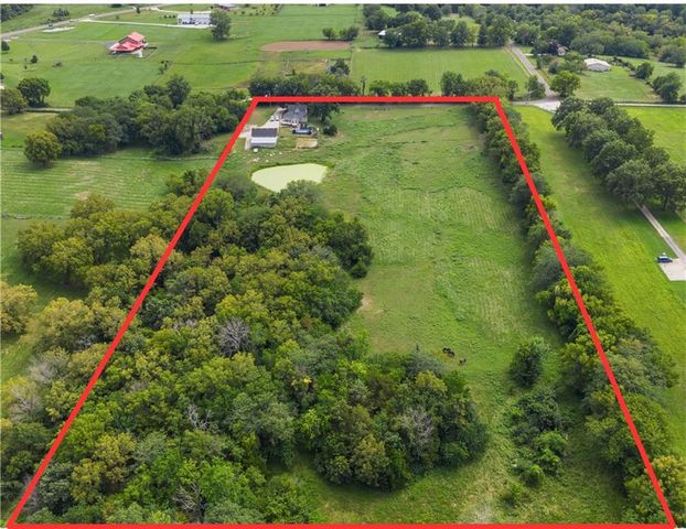31212 E Webster Road, Grain Valley, MO 64029
