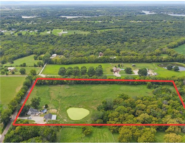 31212 E Webster Road, Grain Valley, MO 64029