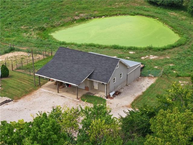 31212 E Webster Road, Grain Valley, MO 64029