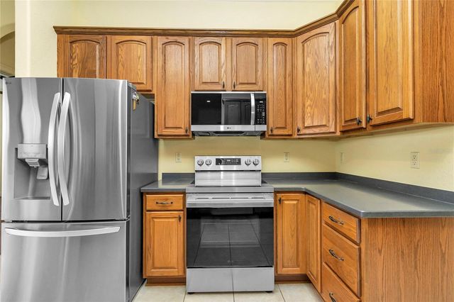 5203 GROVE MANOR, Lady Lake, FL 32159