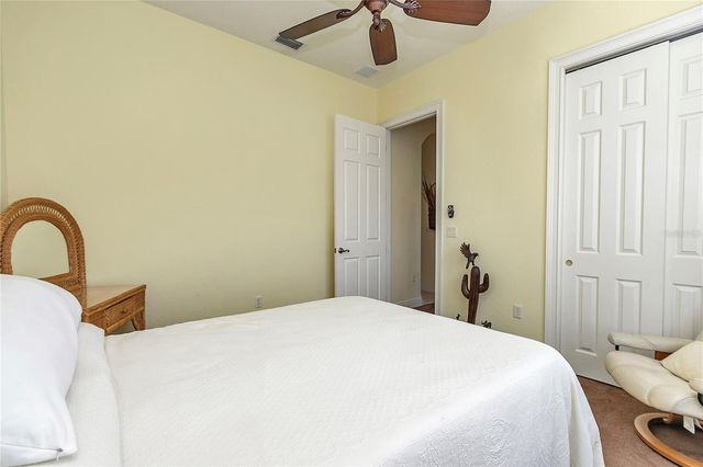 5203 GROVE MANOR, Lady Lake, FL 32159