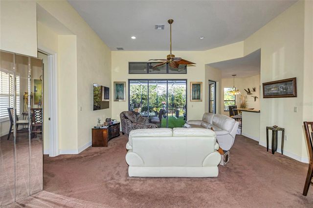 5203 GROVE MANOR, Lady Lake, FL 32159