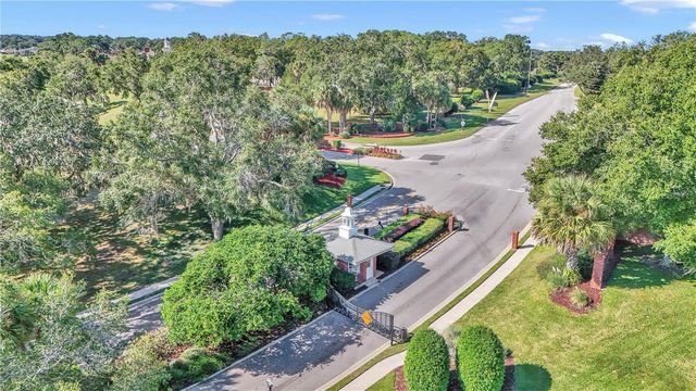 5203 GROVE MANOR, Lady Lake, FL 32159