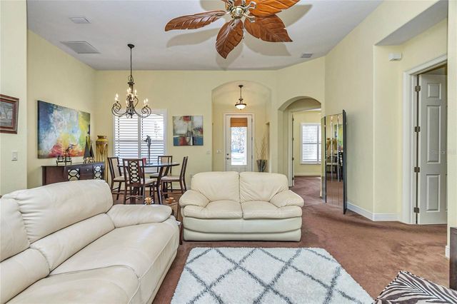 5203 GROVE MANOR, Lady Lake, FL 32159