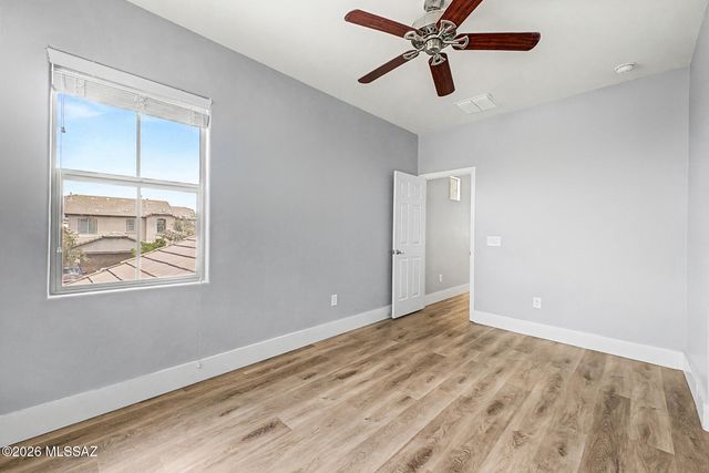 678 S Desert Haven Road, Vail, AZ 85641