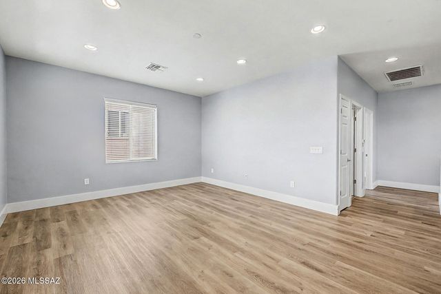 678 S Desert Haven Road, Vail, AZ 85641