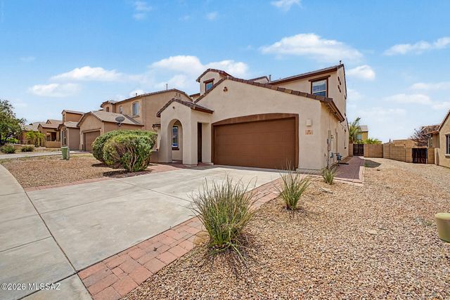 678 S Desert Haven Road, Vail, AZ 85641