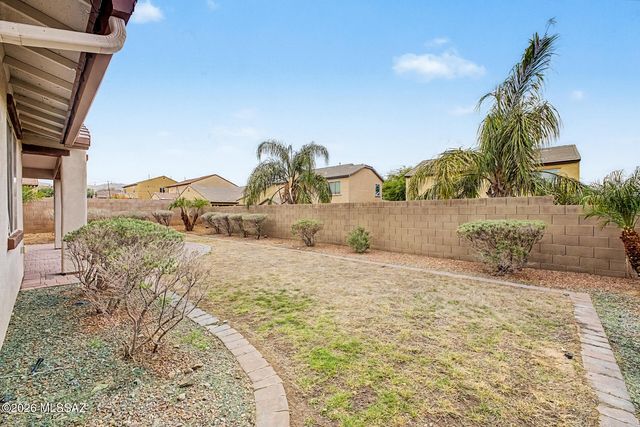 678 S Desert Haven Road, Vail, AZ 85641