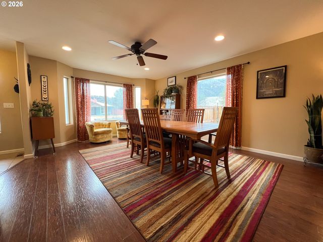 239 Elk view Dr, Canyon City, OR 97820