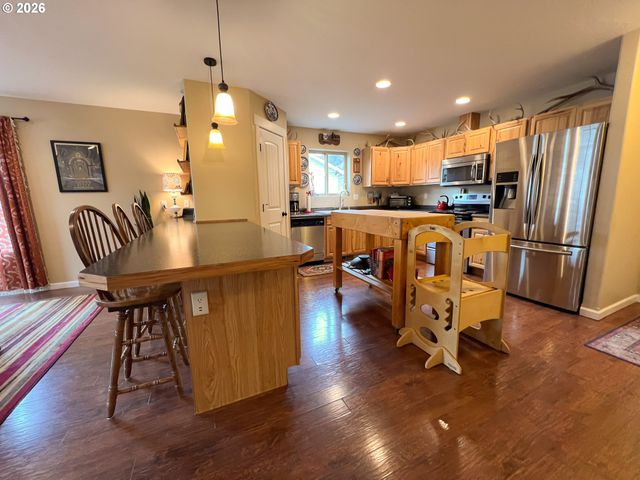 239 Elk view Dr, Canyon City, OR 97820