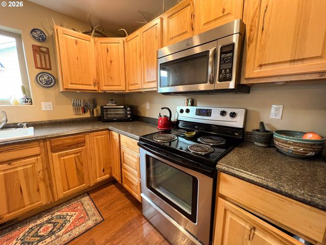 239 Elk view Dr, Canyon City, OR 97820