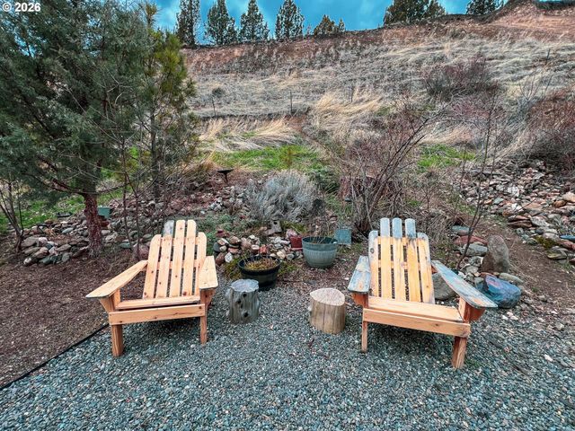 239 Elk view Dr, Canyon City, OR 97820