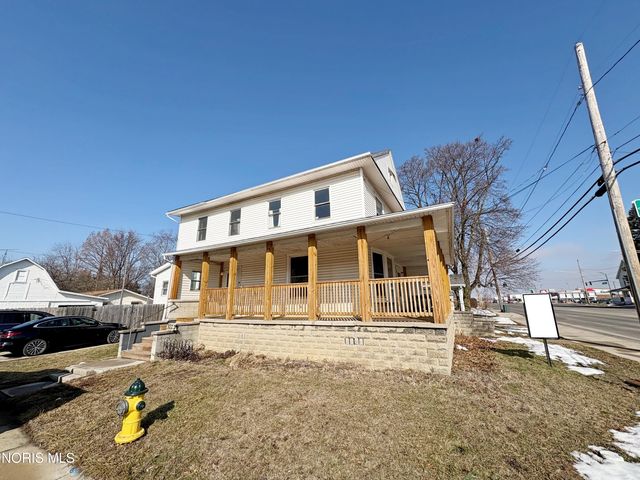 933 N Main Street, Bowling Green, OH 43402