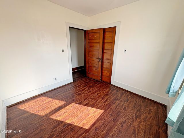 933 N Main Street, Bowling Green, OH 43402