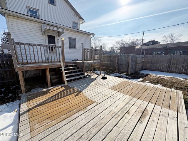 933 N Main Street, Bowling Green, OH 43402