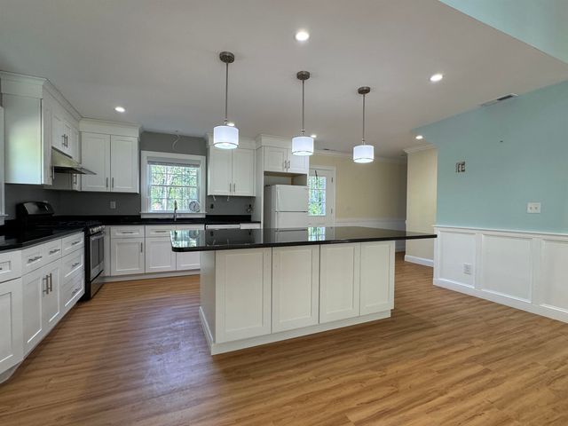 458 Town Hall Road, Bartlett, NH 03845