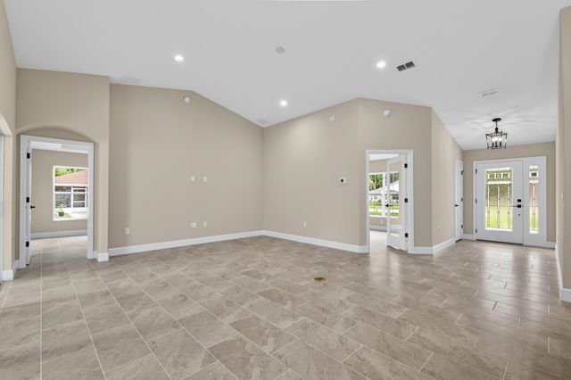 30 Edith Pope Dr, Palm Coast, FL 32164