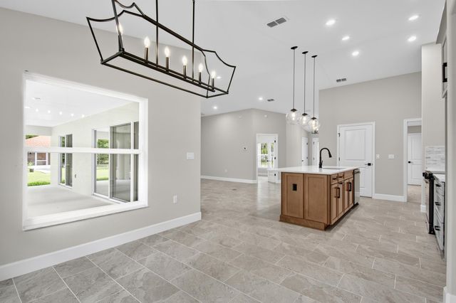 30 Edith Pope Dr, Palm Coast, FL 32164