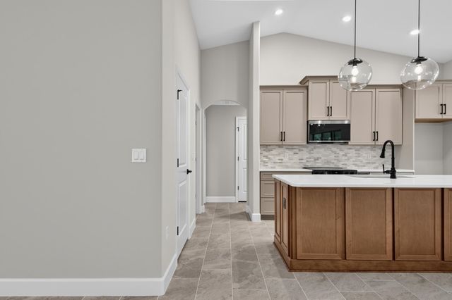 30 Edith Pope Dr, Palm Coast, FL 32164