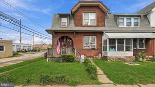 1 CHESTNUT ST, Marcus Hook, PA 19061