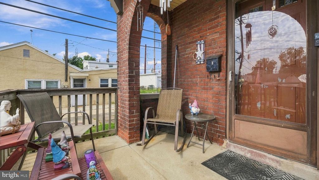 1 CHESTNUT ST, MARCUS HOOK, PA 19061 — photo 3