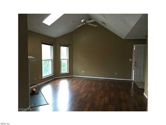 512 24th St Apt 304, Virginia Beach, VA 23451
