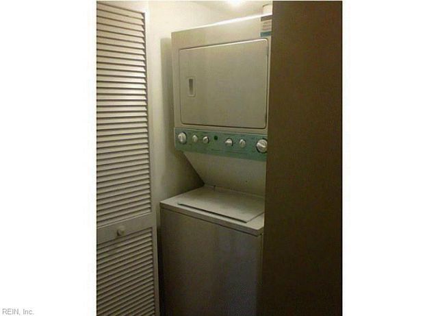 512 24th St Apt 304, Virginia Beach, VA 23451