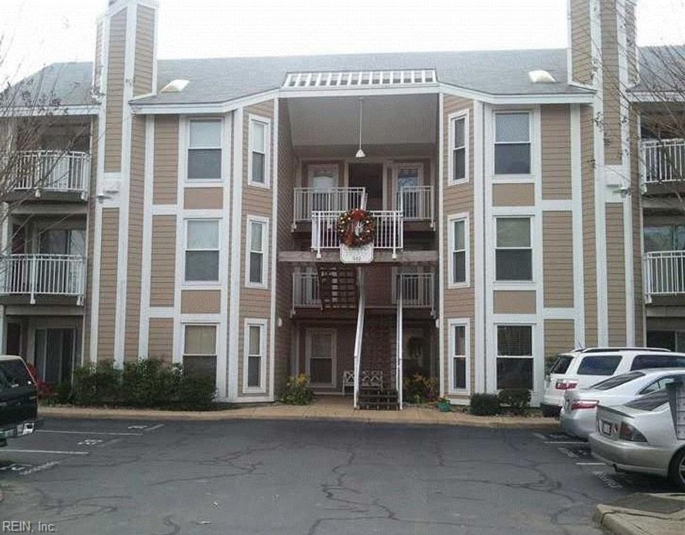 512 24th St Apt 304, Virginia Beach, VA 23451