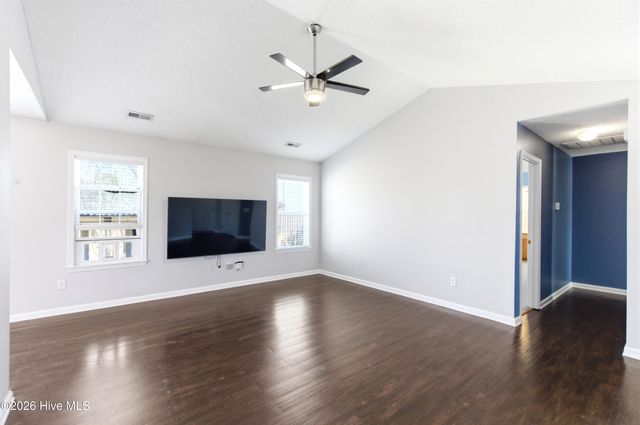 2841 Valor Drive, Wilmington, NC 28411