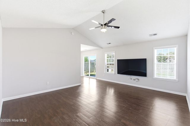 2841 Valor Drive, Wilmington, NC 28411