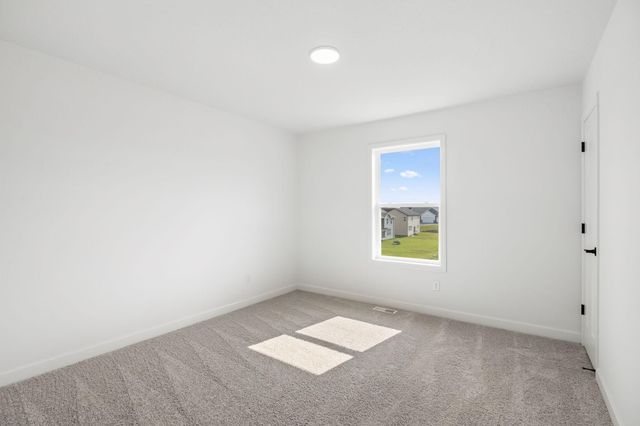642 Sierra Parkway, Waconia, MN 55387