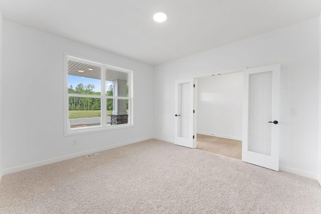 642 Sierra Parkway, Waconia, MN 55387