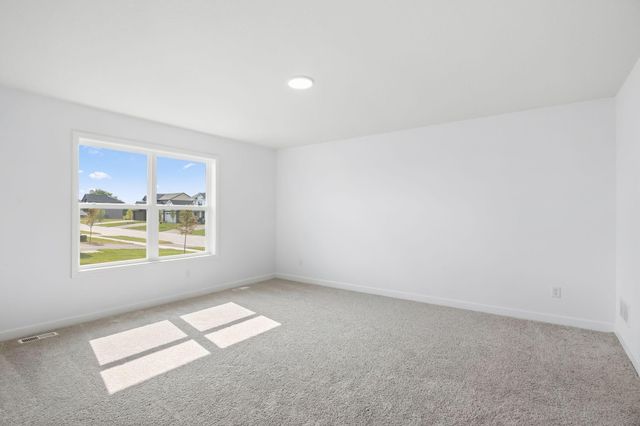 642 Sierra Parkway, Waconia, MN 55387