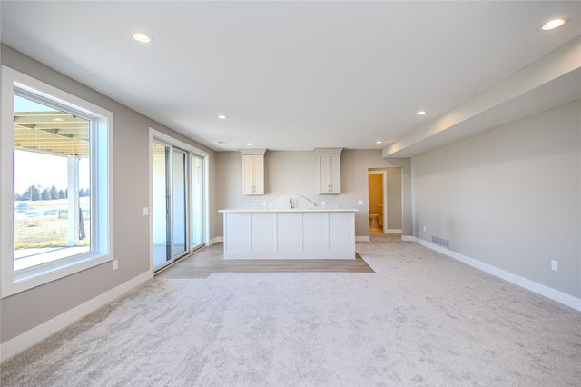 4635 178th Street, Urbandale, IA 50323