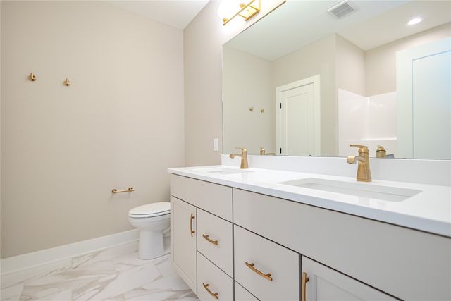 4635 178th Street, Urbandale, IA 50323