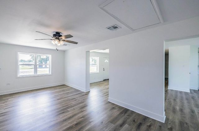 1320 Tiger Dr, Thibodaux, LA 70301