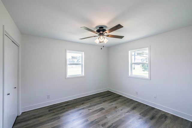 1320 Tiger Dr, Thibodaux, LA 70301