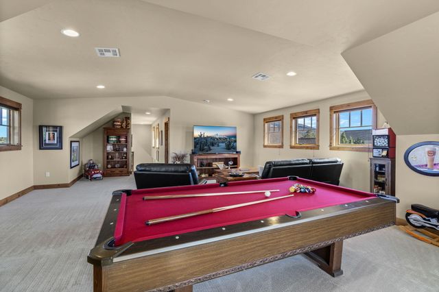 16593 SW Ranchview Road, Powell Butte, OR 97753