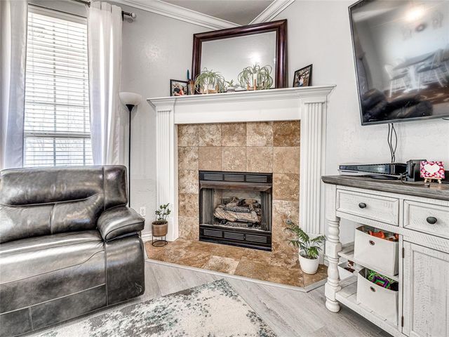 176 Cypress N.W Street, Piedmont, OK 73078