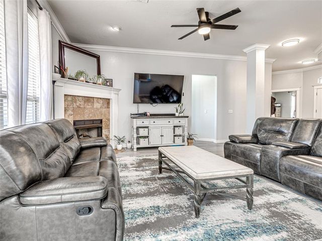 176 Cypress N.W Street, Piedmont, OK 73078