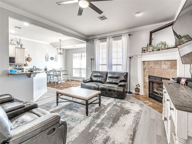 176 Cypress N.W Street, Piedmont, OK 73078