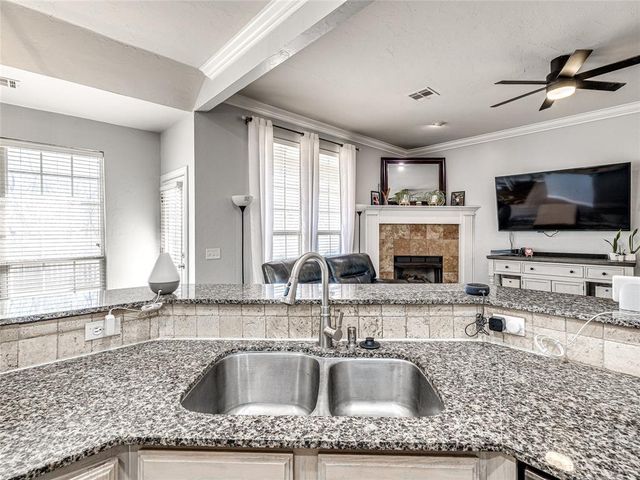 176 Cypress N.W Street, Piedmont, OK 73078