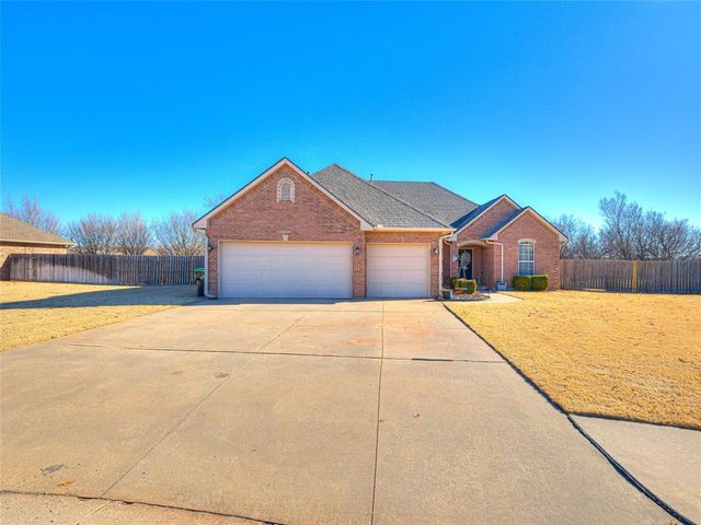 176 Cypress N.W Street, Piedmont, OK 73078