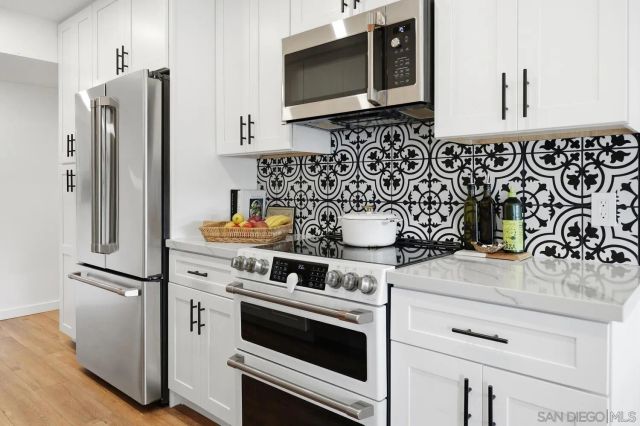 333 Orange Avenue 16, Coronado, CA 92118