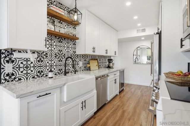 333 Orange Avenue 16, Coronado, CA 92118