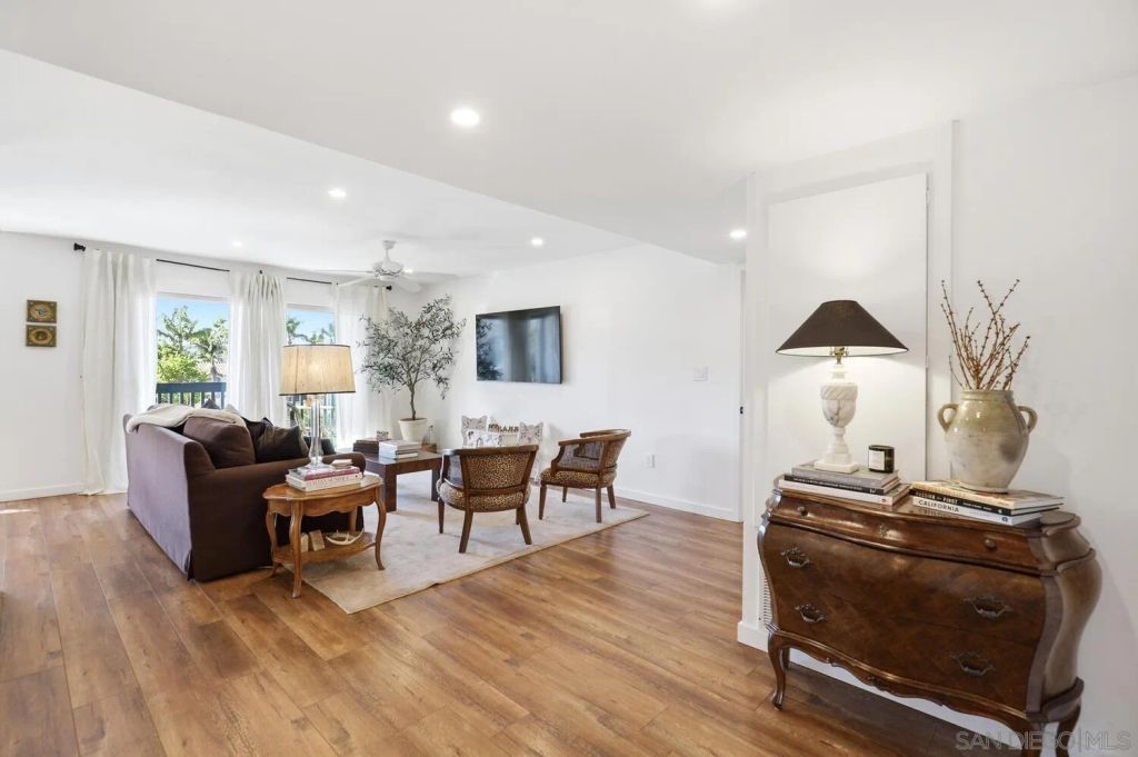 333 Orange Avenue 16, Coronado, CA 92118