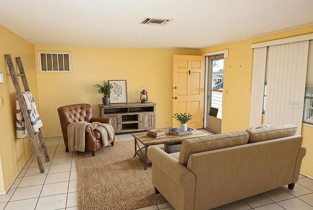 5102 MANOR DRIVE, New Port Richey, FL 34652