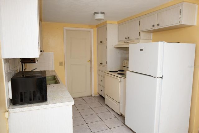 5102 MANOR DRIVE, New Port Richey, FL 34652